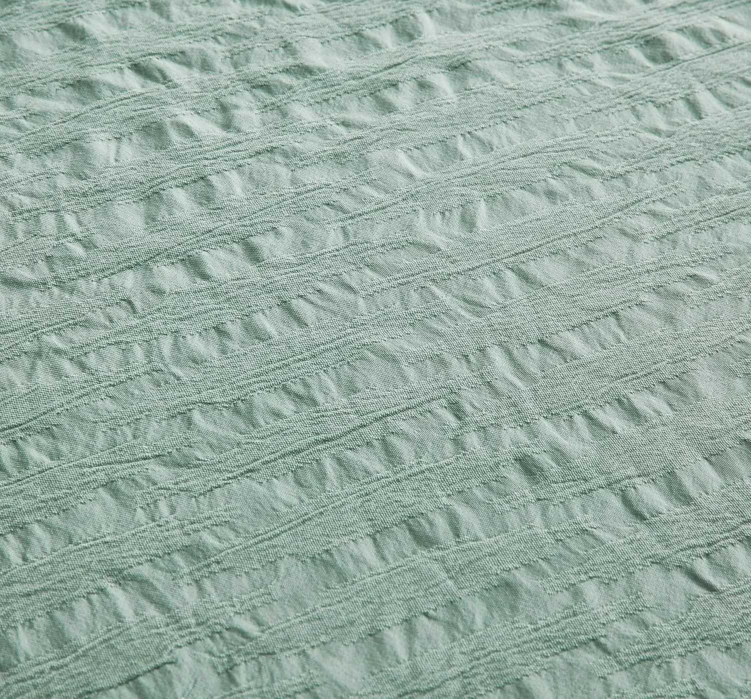 Chezmoi Collection George 3-Piece Jacquard Quilt Set King Size, Sage Green Textured Woven Lightweight Rectangle Quilted Bedspread for All Seasons (1 Quilt 108x96 inches, 2 Shams)