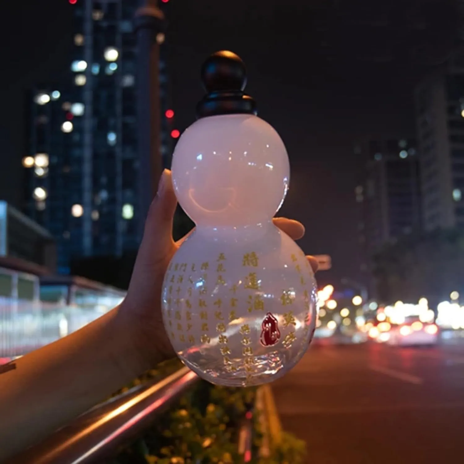 Gourd Water Bottle 28oz, Gourd-Shaped Sports Water Bottle, Monkey King Wu Kong Gourd Bottle,Chinese Vintage Gourd Travel Gourd Water Flask (White and Transparent)