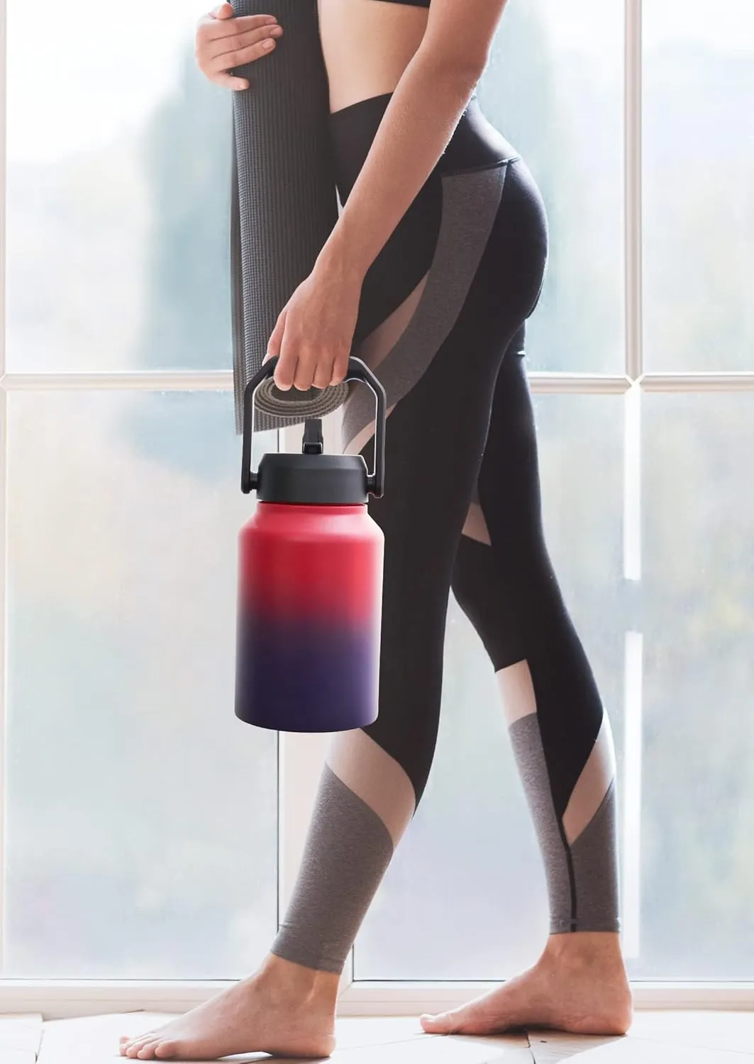 Half Gallon Insulated Water Bottle Jug with Straw, 64 oz Large Stainless Steel Sports Metal Water Flask with Handle, Thermal Water Cup Mug with 2 Lids, Navy Blue