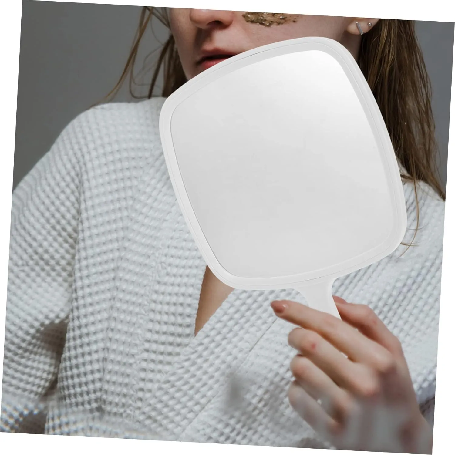 Handheld Cosmetic Mirror Travel Supplies Compact and Ergonomic Mirror for Women