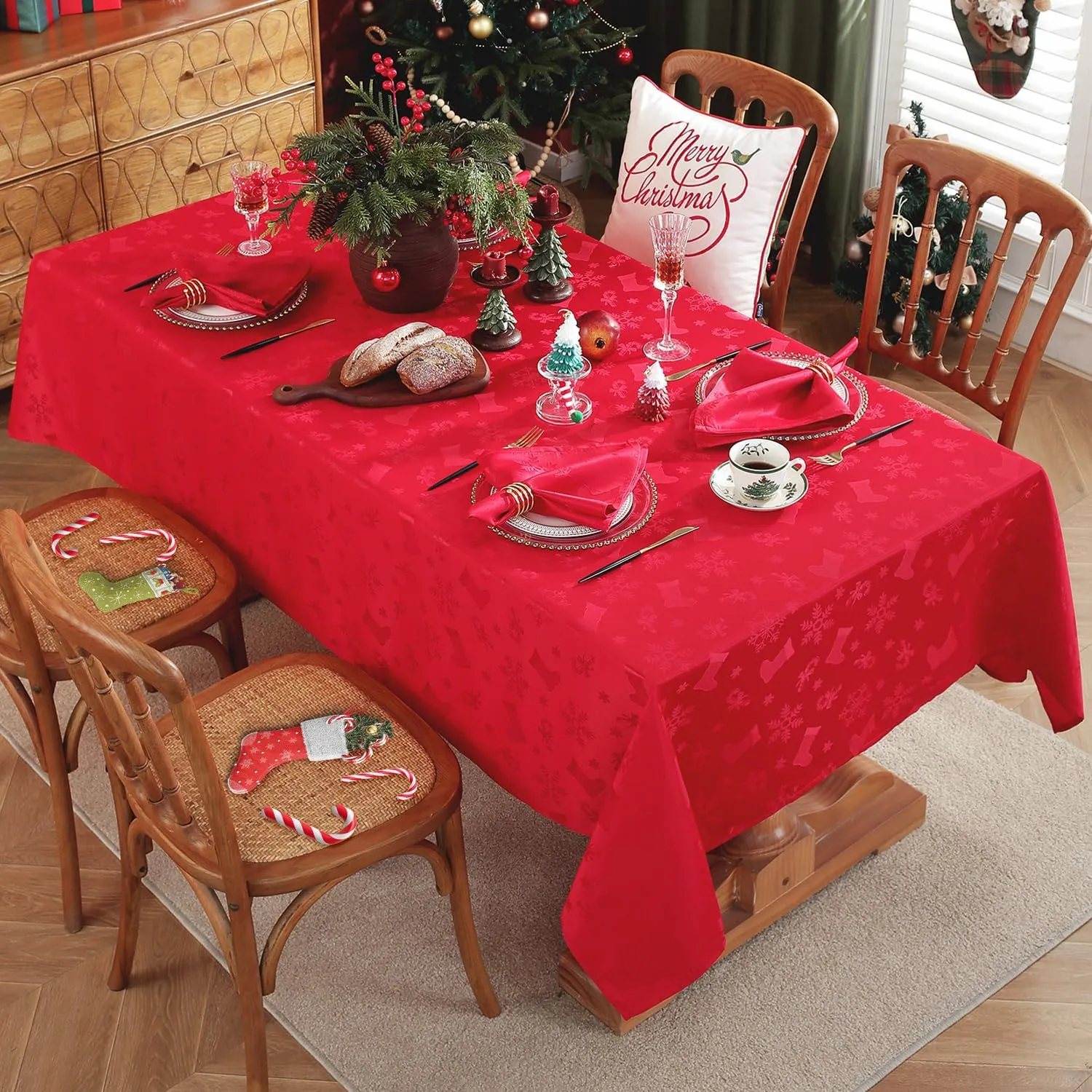 Honellaty Christmas Rectangular Tablecloth, Spillproof Wrinkle Resistant Jacquard Table Cloth with Christmas Holiday-Themed Patterns for Dining Room & Holiday Decoration (Red,52" x 70" (4-6 Seats))
