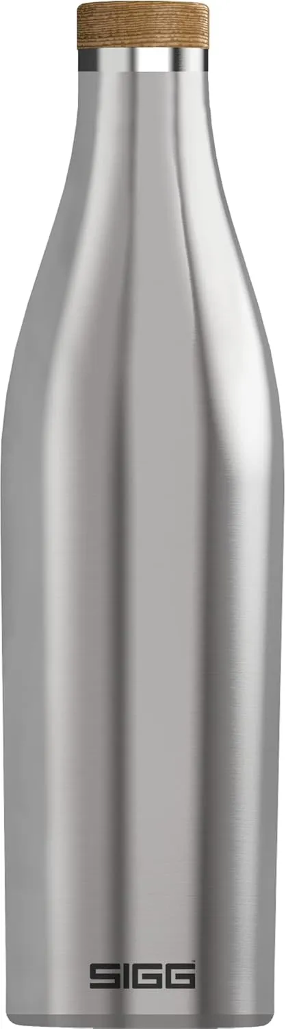 SIGG - Insulated Water Bottle - Meridian Brushed - Leakproof & Extra-Slim - BPA Free - Plastic Free - 18/8 Stainless Steel - Double Walled - Bamboo Screw Top - Brushed - 17 Oz